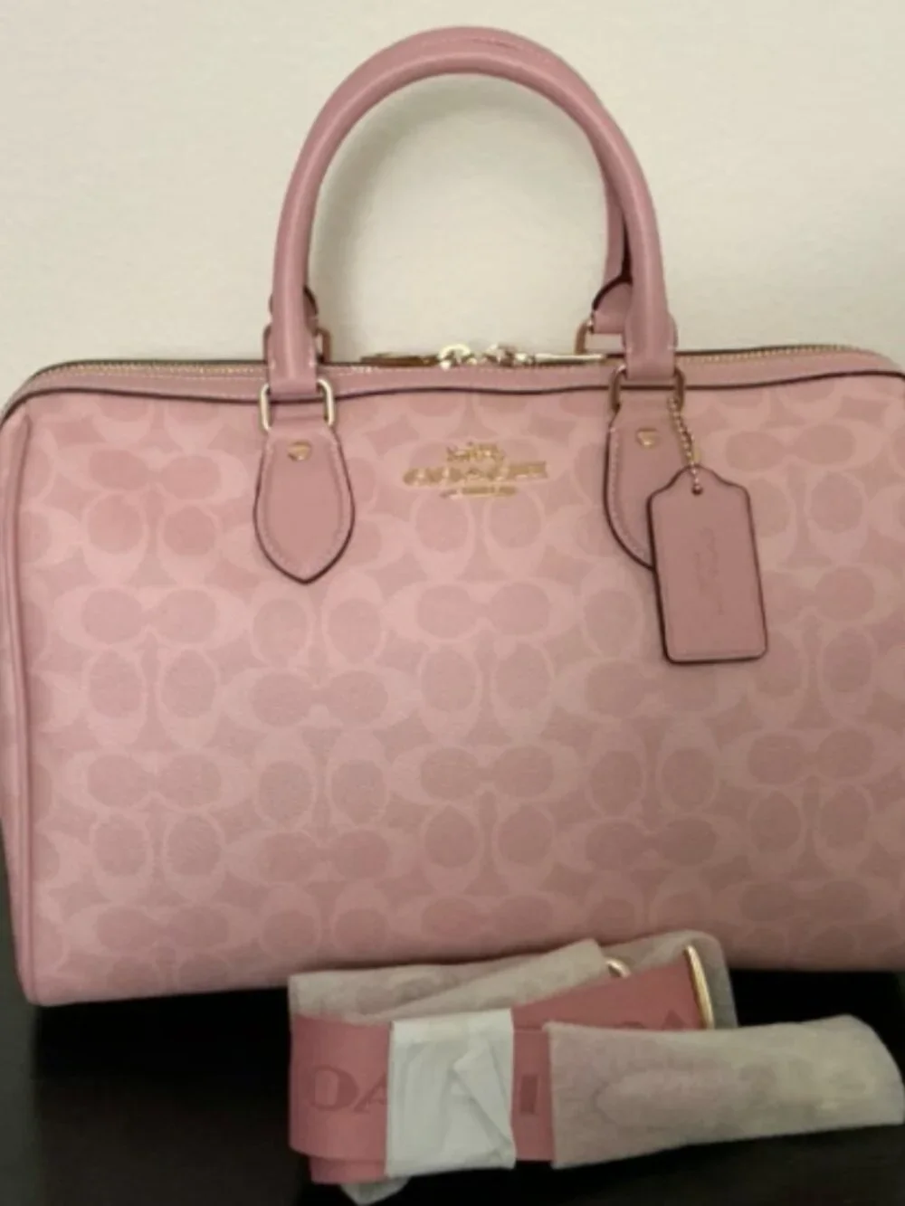 Like New Coach Large Powder Pink Rowan - Picture 1 of 9